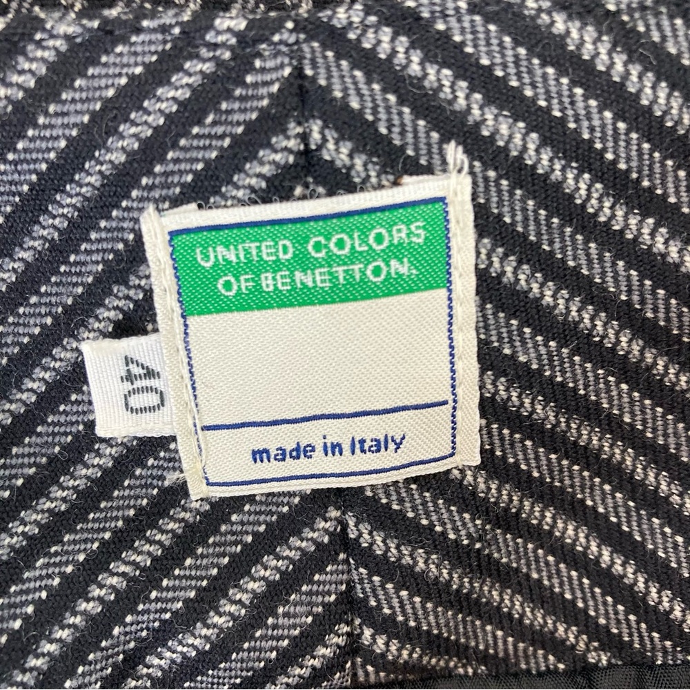 United Colors of Benetton Pleated Mini Skirt Grey Stripe Italy 40 - Picture 7 of 9